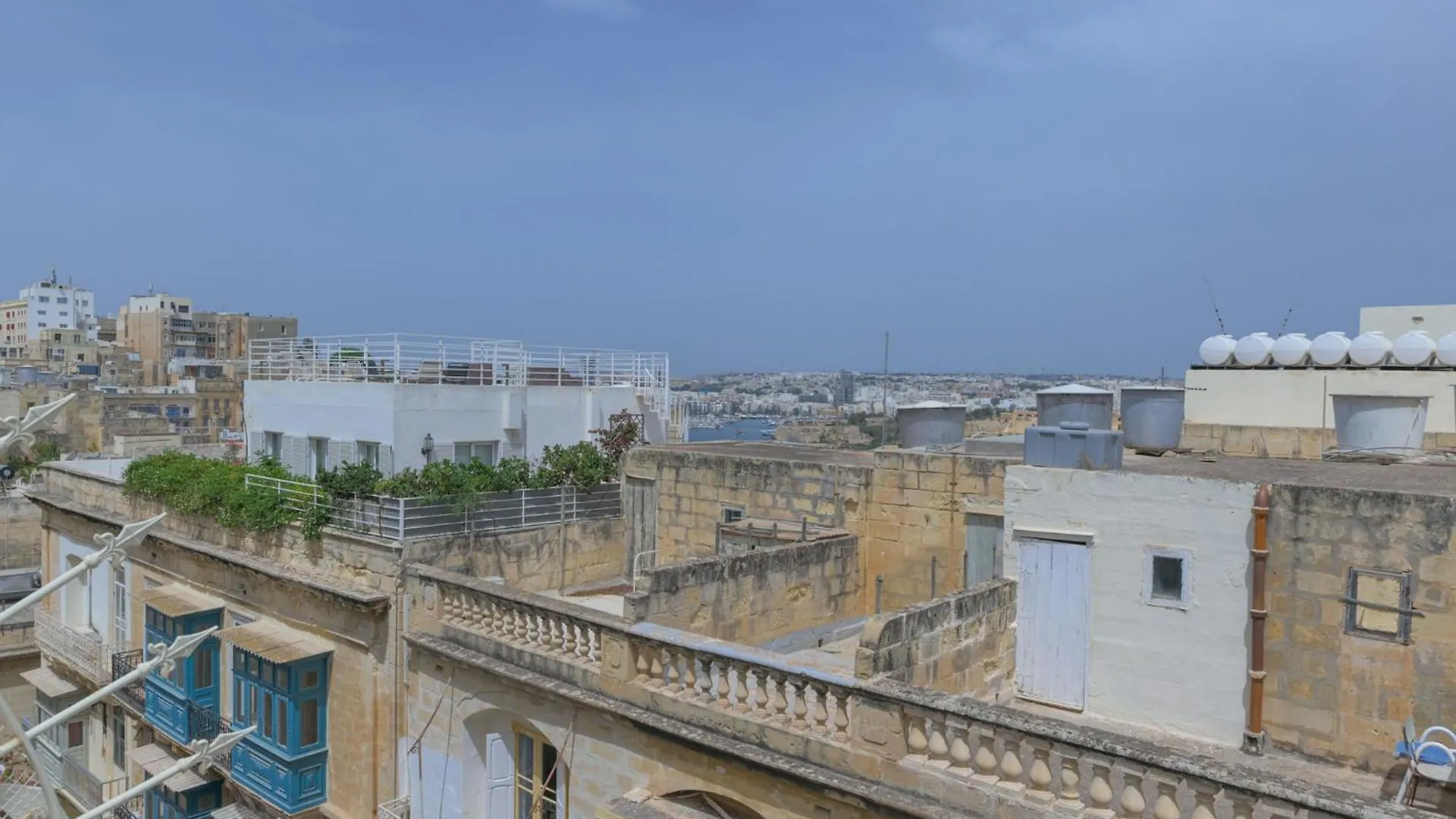 New 1 Bedroom Apartment In Valletta City Centre With Terrace And Views