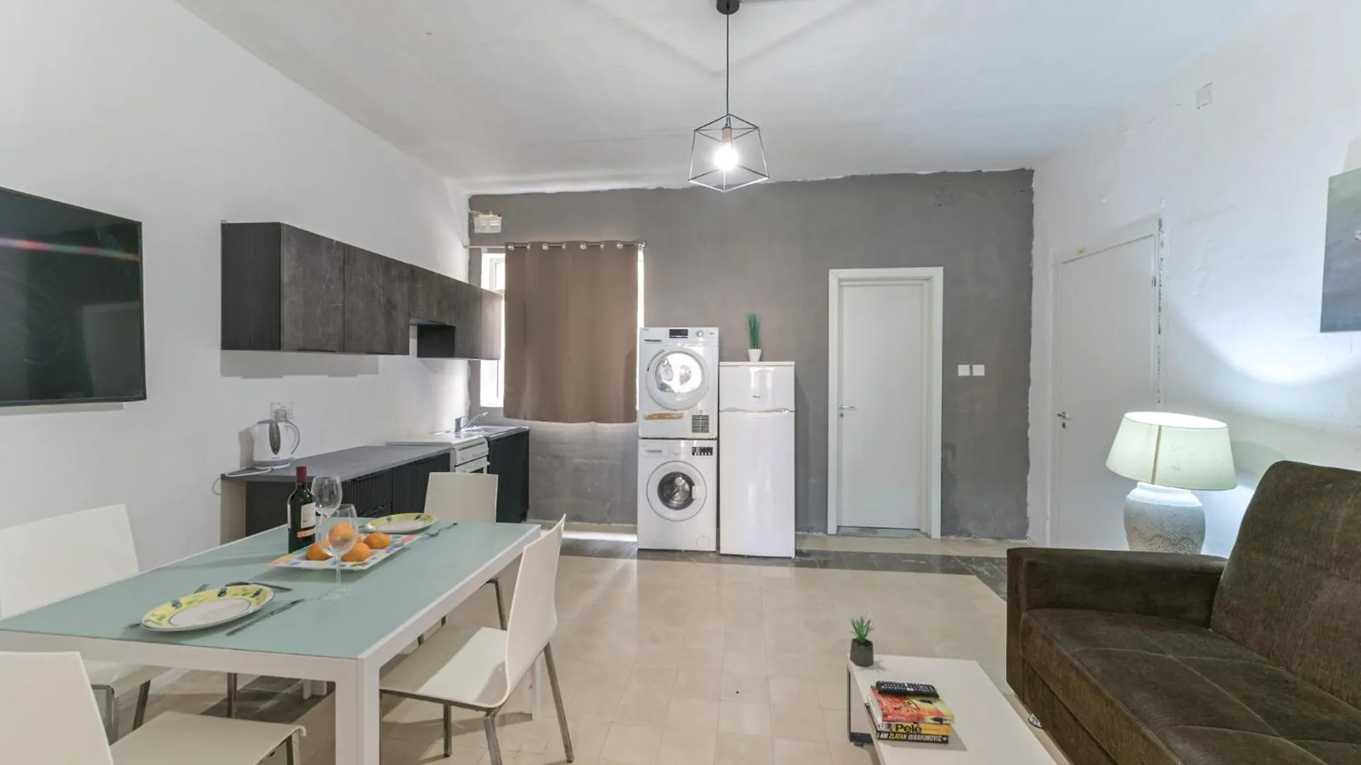 New 1 Bedroom Apartment In Valletta City Centre With Terrace And Views
